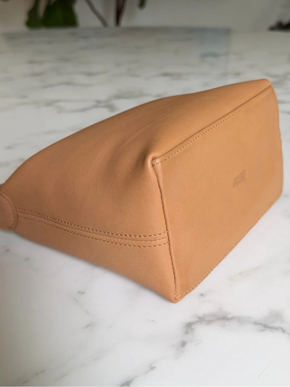 Coach Vintage Classic Pouch 6929 Camel Tan Leather Convertible Demi Bag Pochette